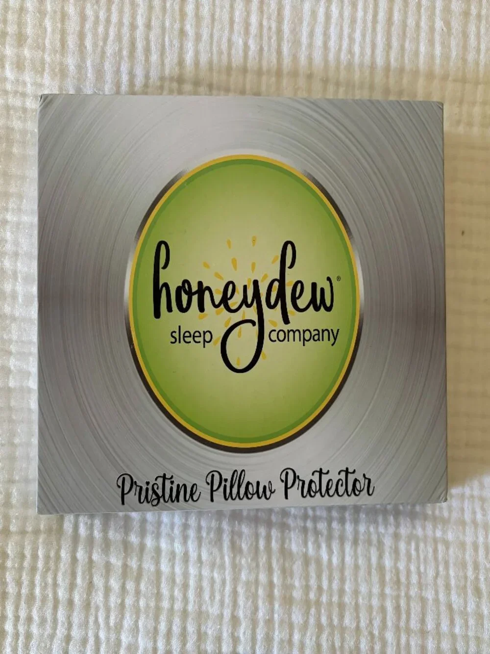 NWT Honeydew Sleep Pristine Pillow Protector - Queen Side Sleeper - White